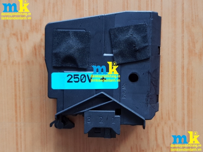 ( SP1097 ) Khóa Cửa Máy giặt Samsung 3 chân Vuông